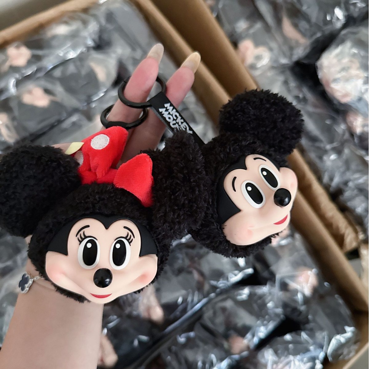Mickey Minnie Plush Doll Keych - Anime Merchandise For Kids reseña y precio